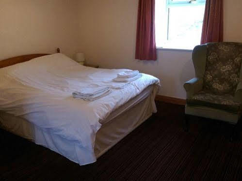 Chevin End Guest House Otley  Exterior photo